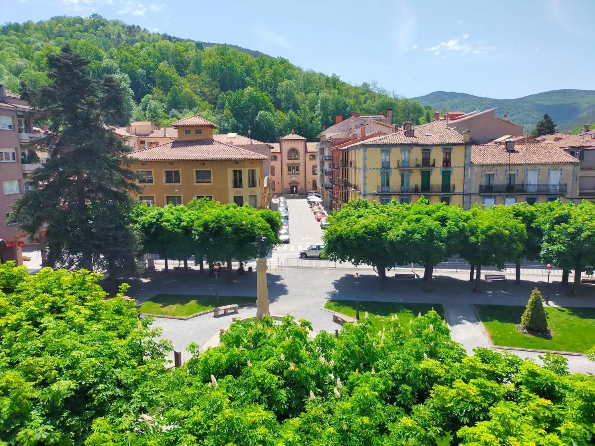Can Planas Soleado, Amplio Con Vistas Y Parking Sant Joan de les Abadesses Esterno foto